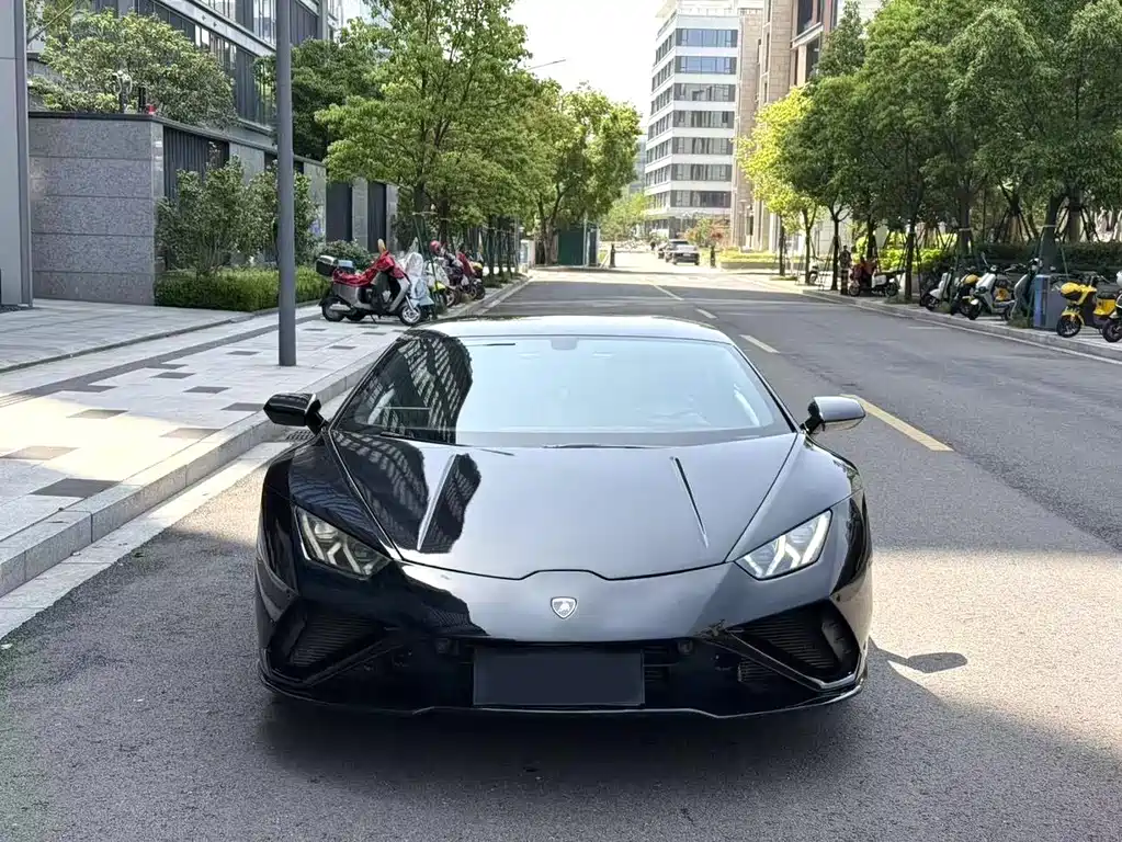 Lamborghini Huracán 2021 — фото 2