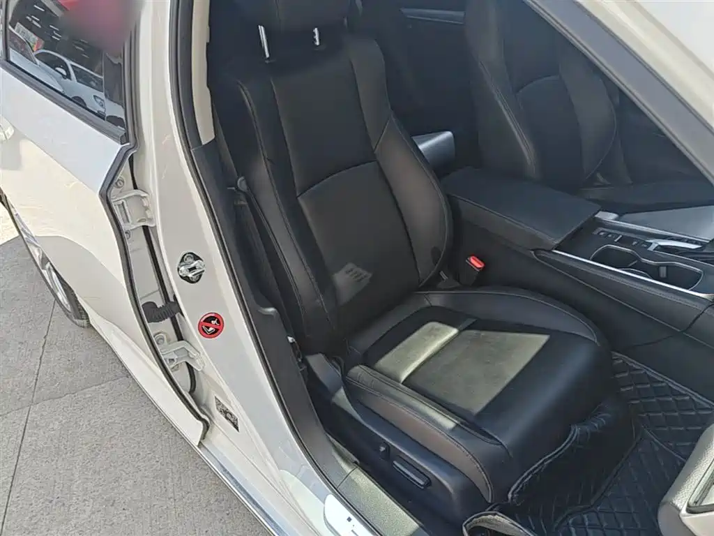 Honda Accord 2021 — фото 25