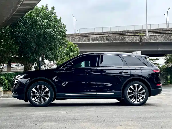 Lincoln Corsair 2022