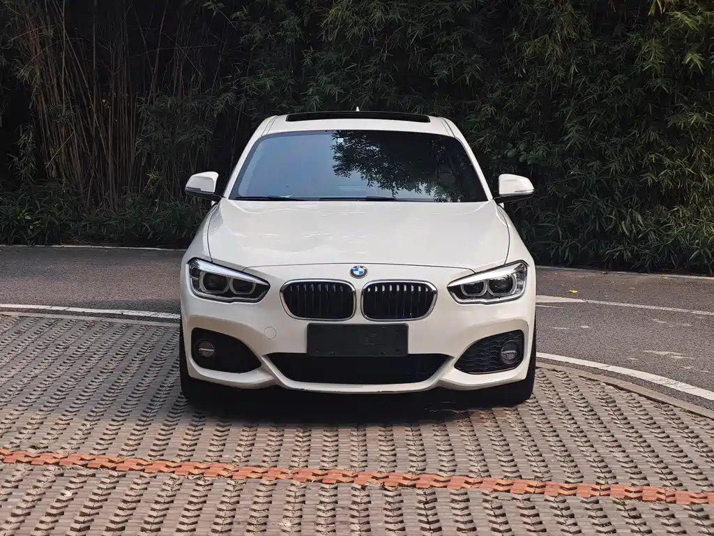 BMW 1 Series 2018 — фото 2