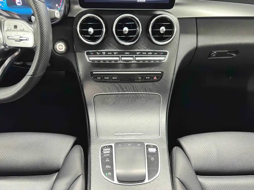 Mercedes-Benz C-Class 2019 — фото 16