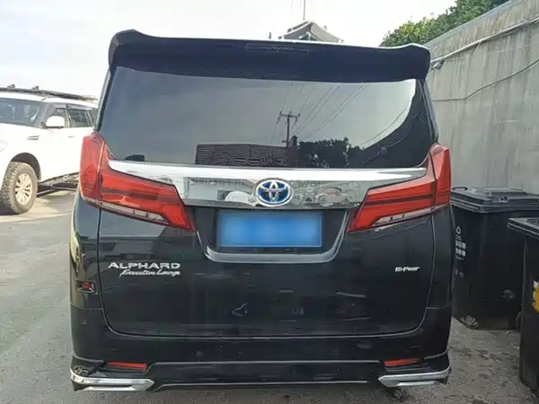 Toyota Wilfa 2023