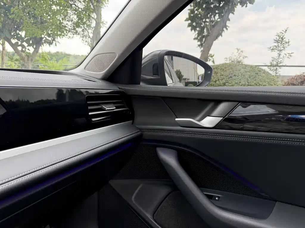 Volkswagen Magotan 2024 — фото 21