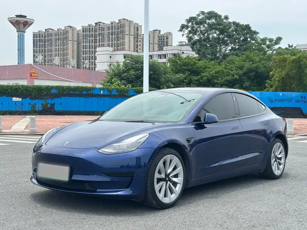 Tesla Model 3 2022 — фото 1