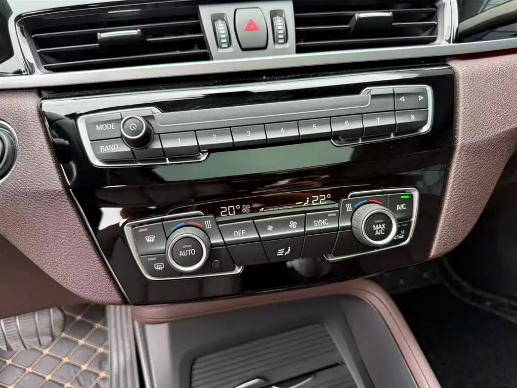 BMW X1 2022 — фото 13