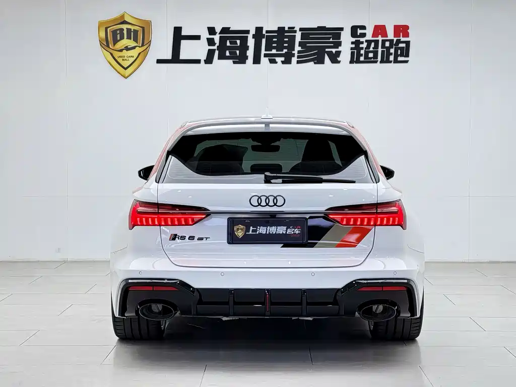 Audi RS 6 2025 — фото 22