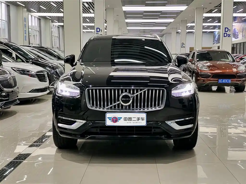 Volvo XC90 2023 — фото 2