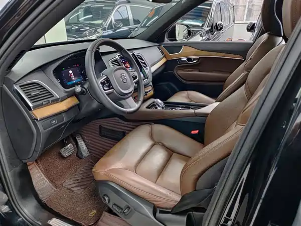 Volvo XC90 2023