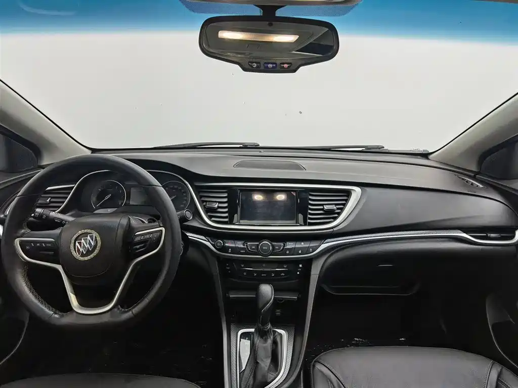 Buick Excelle 2019 — фото 5