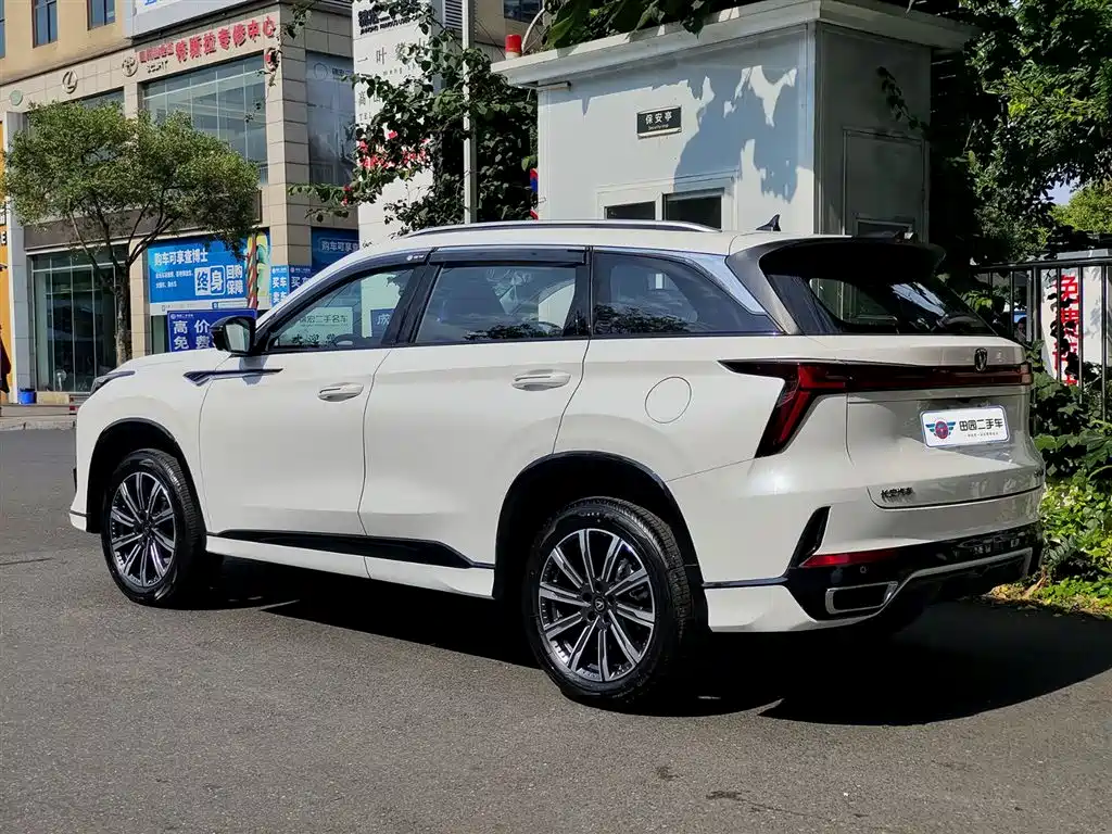 Changan CS75 PLUS 2025 — фото 4