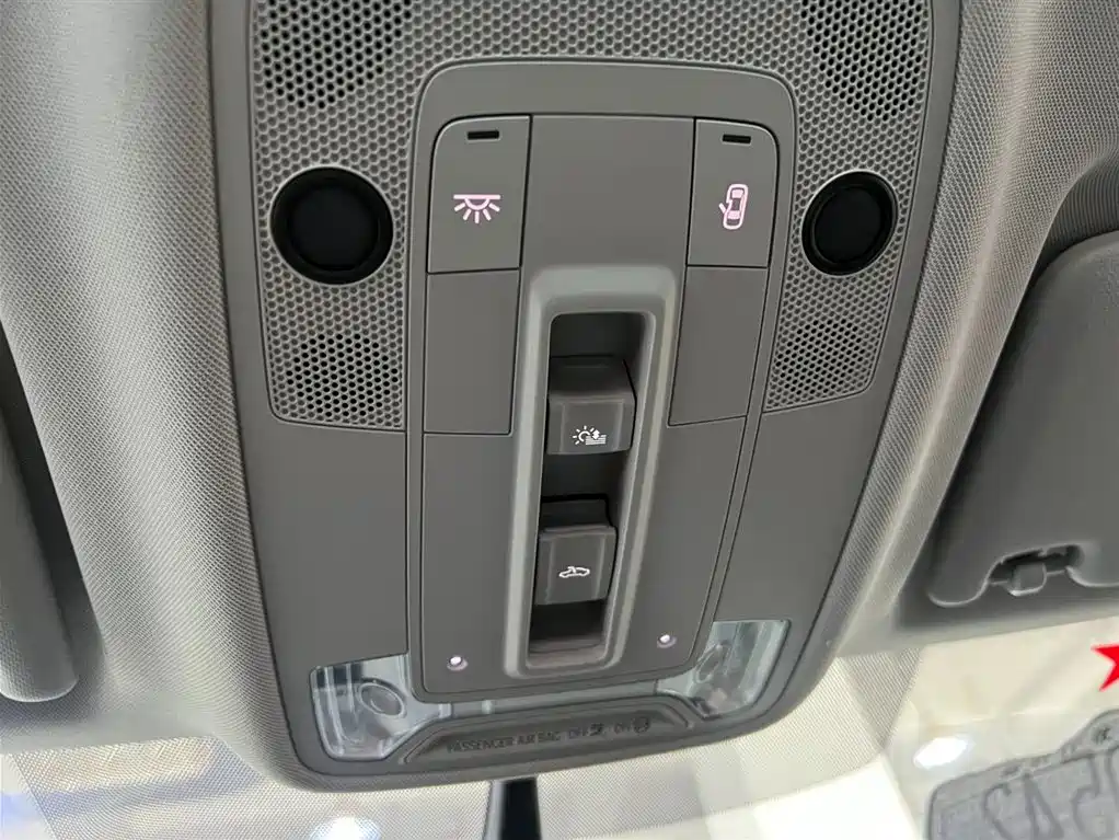 Audi Q3 2023 — фото 16