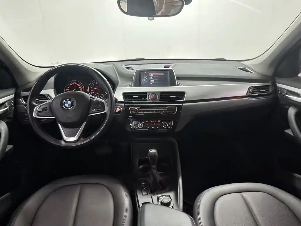 BMW X1 2017 — фото 10