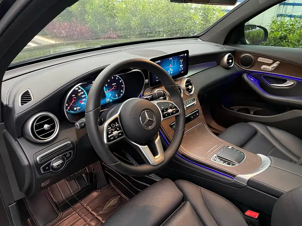 Mercedes-Benz GLC 2019 — фото 12