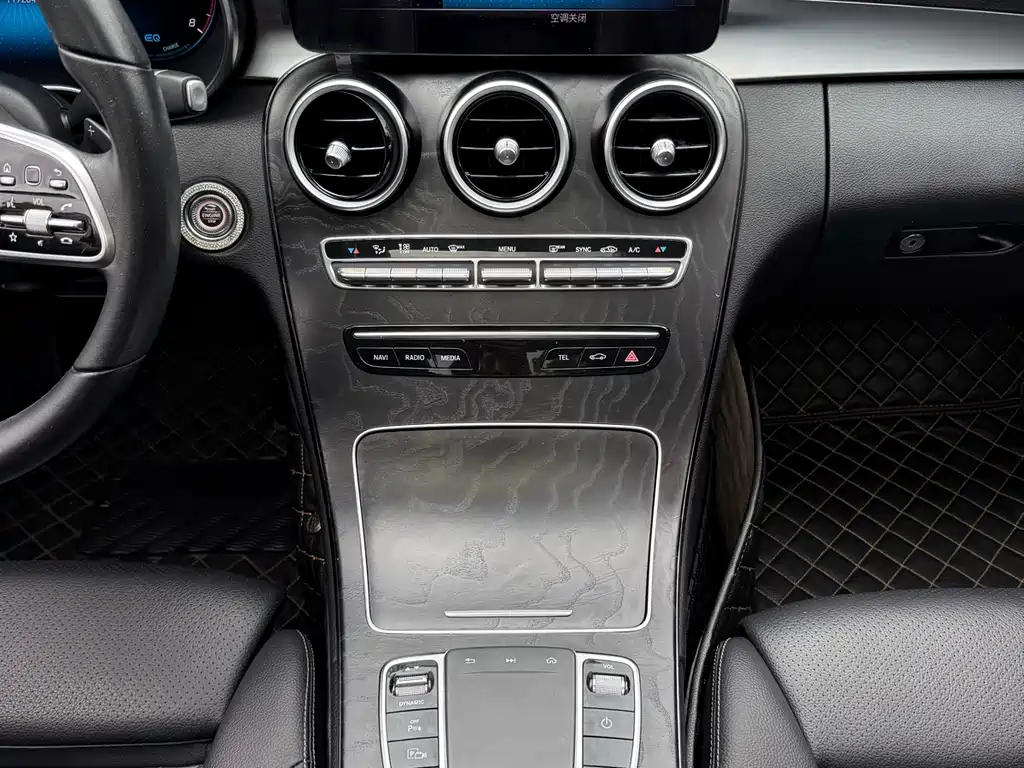 Mercedes-Benz C-Class 2019 — фото 11