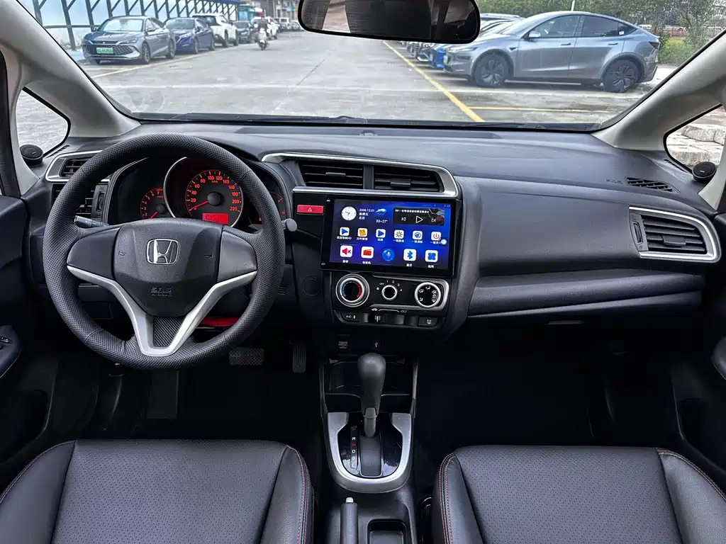 Honda Fit 2015 — фото 15