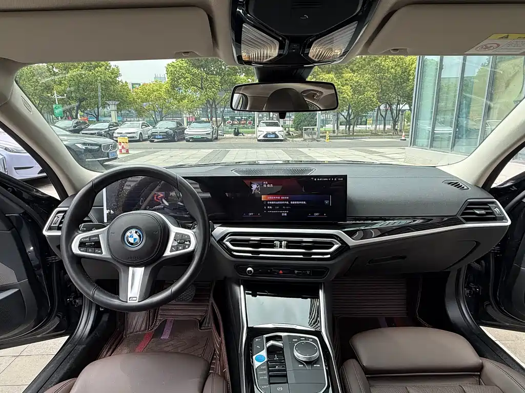 BMW i3 2023 — фото 12