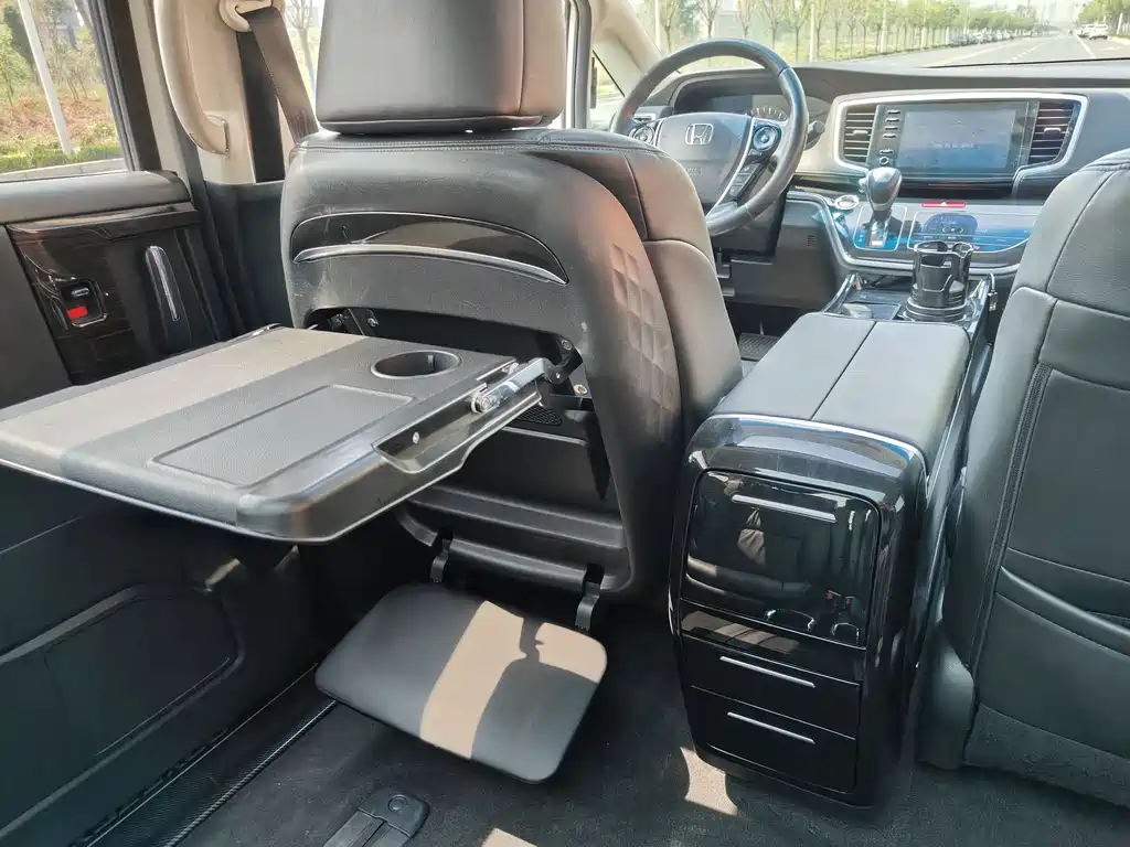 Honda Odyssey 2020 — фото 14