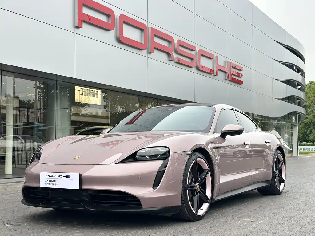 Porsche Taycan 2021 — фото 1