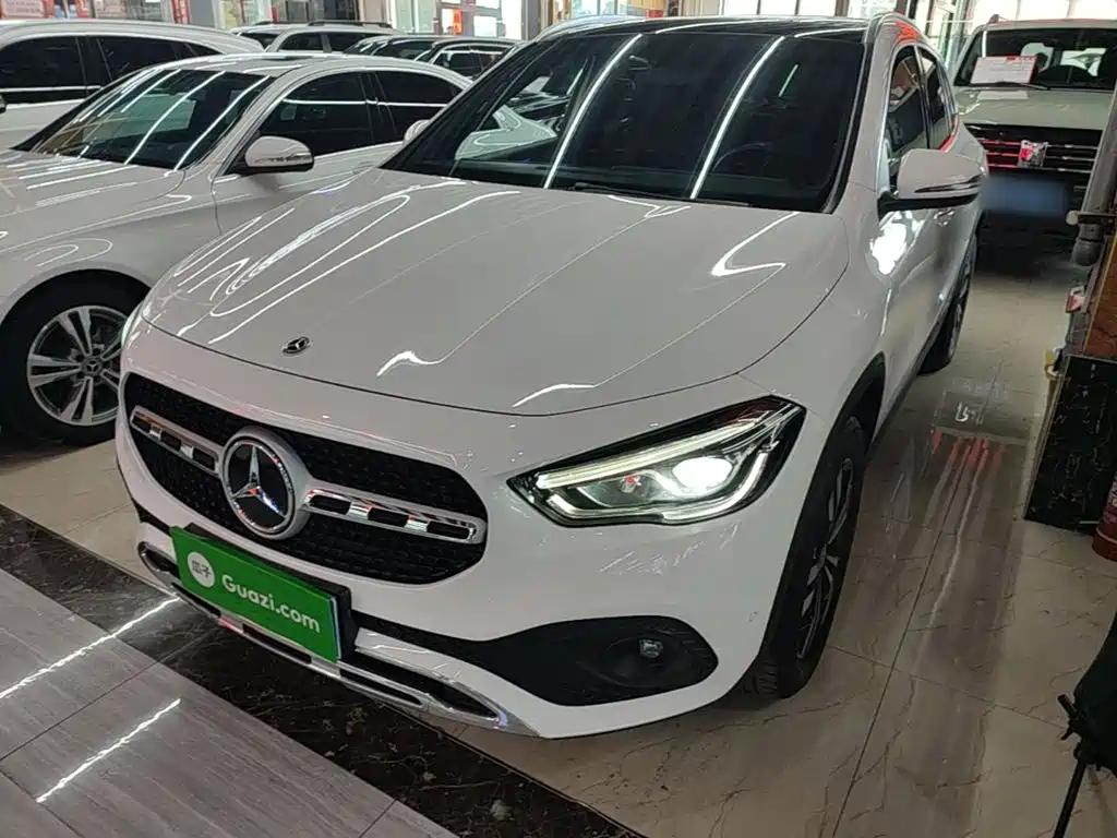 Mercedes-Benz GLA 2021 — фото 1