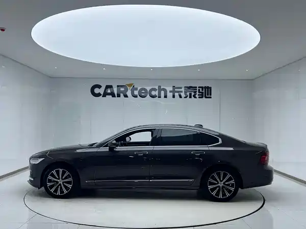 Volvo S90 2021