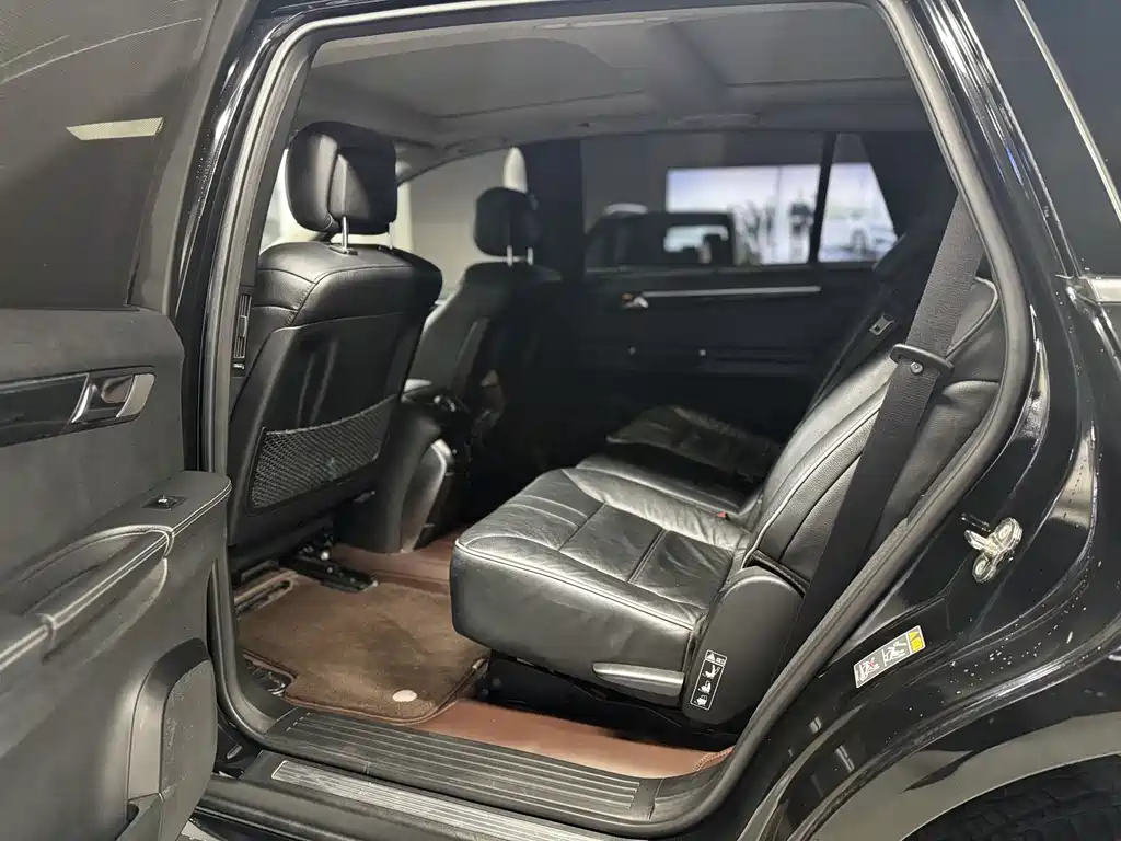 Mercedes-Benz R-Class 2017 — фото 14