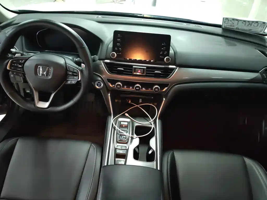 Honda Accord 2020 — фото 7
