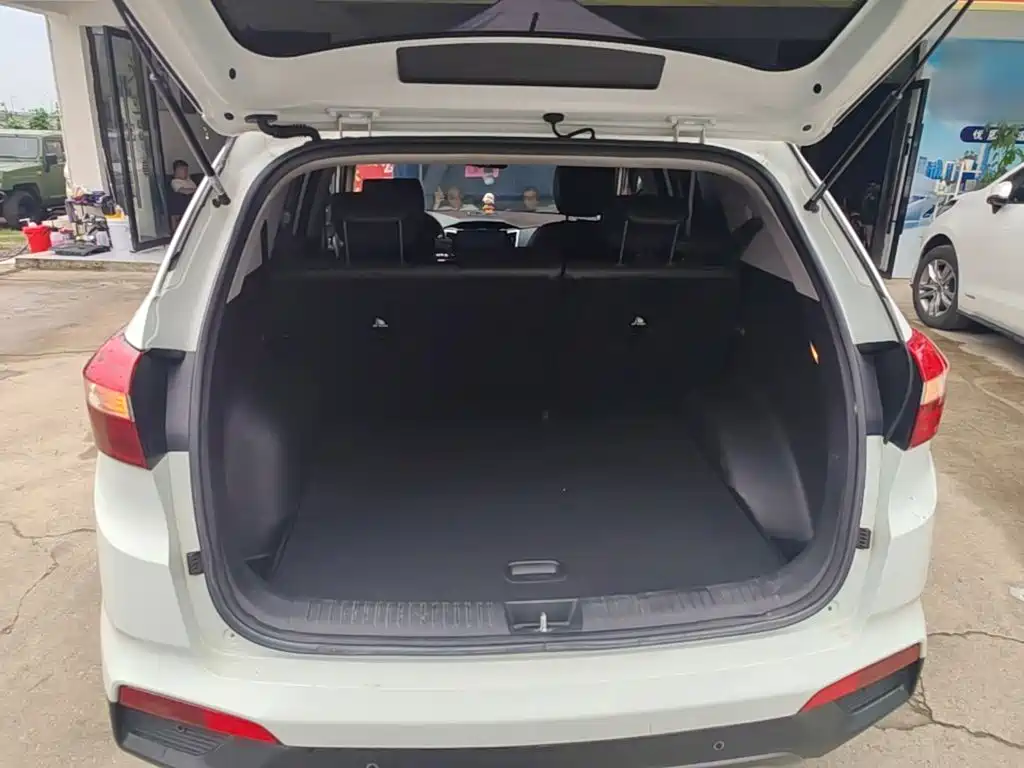 Hyundai ix25 2017 — фото 19