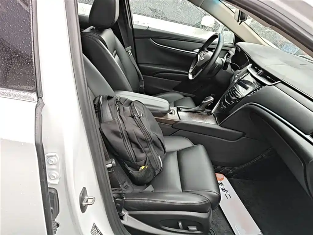 Cadillac XTS 2018 — фото 25