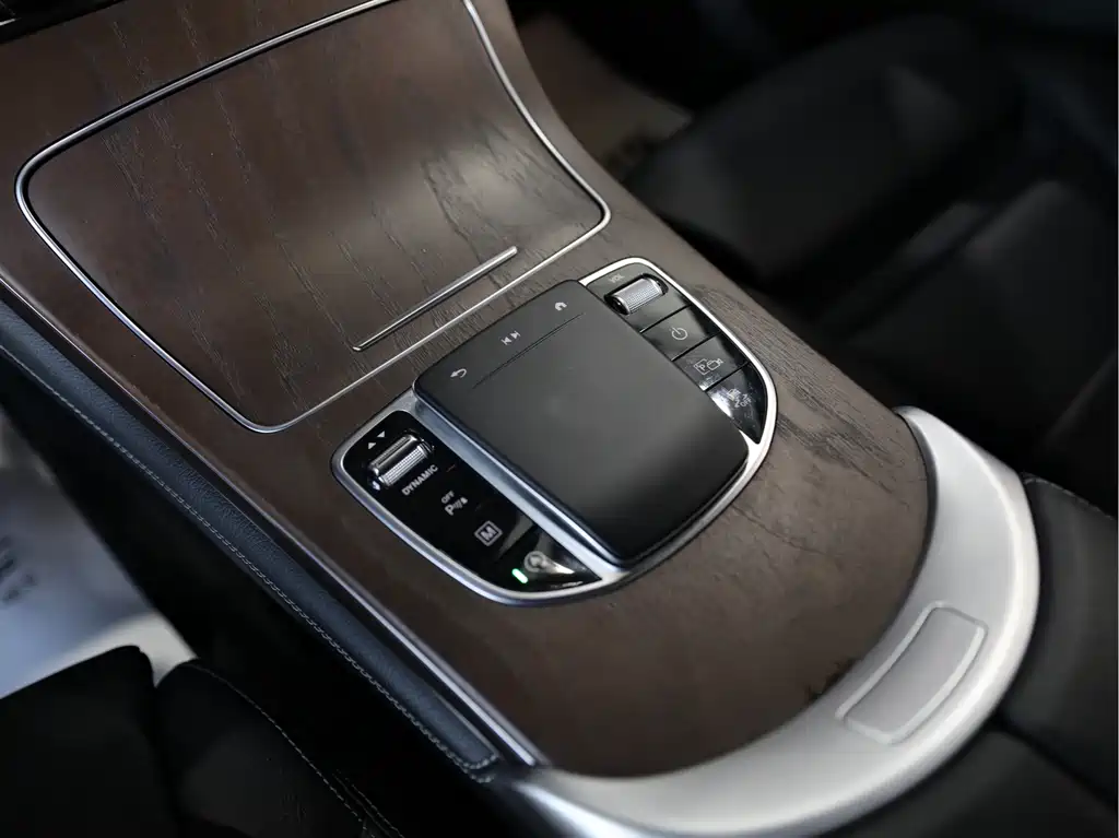 Mercedes-Benz GLC 2020 — фото 10