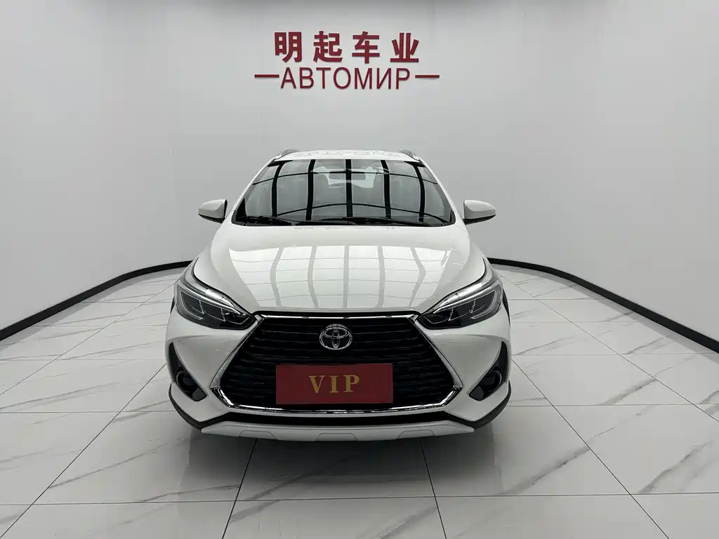 Toyota Yaris L 2022 — фото 2