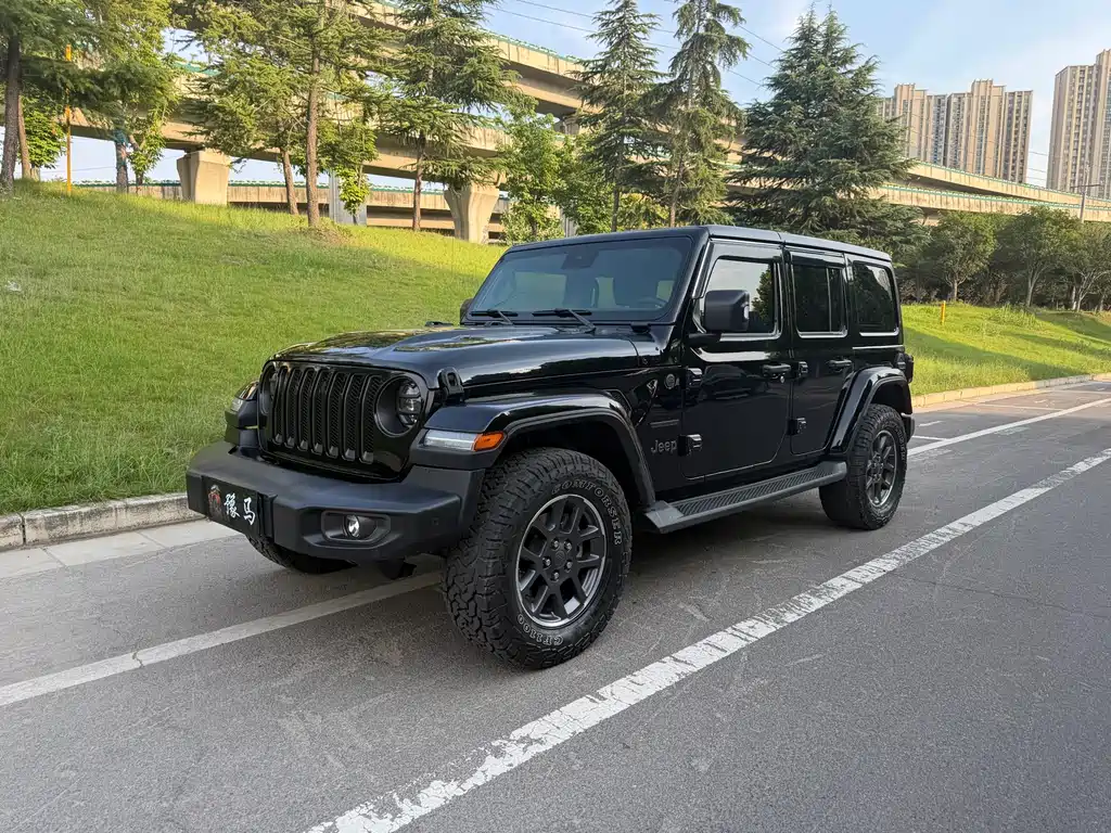 Jeep Wrangler 2021 — фото 1