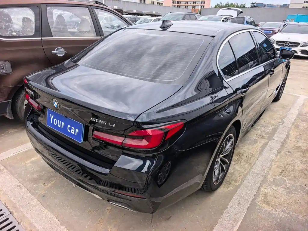 BMW 5 Series 2023