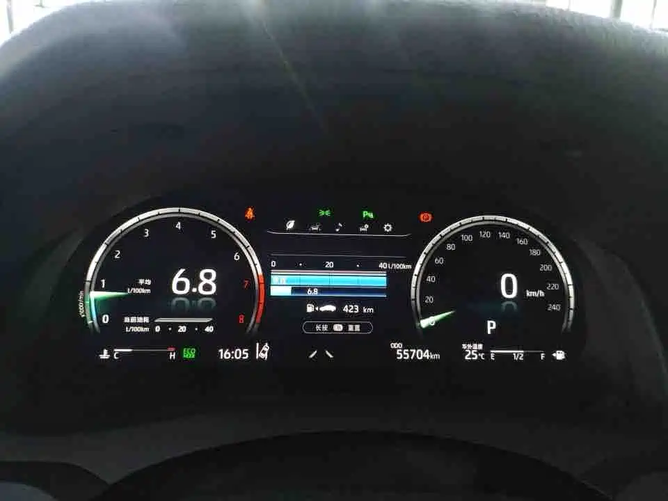 Toyota Camry 2022 — фото 4