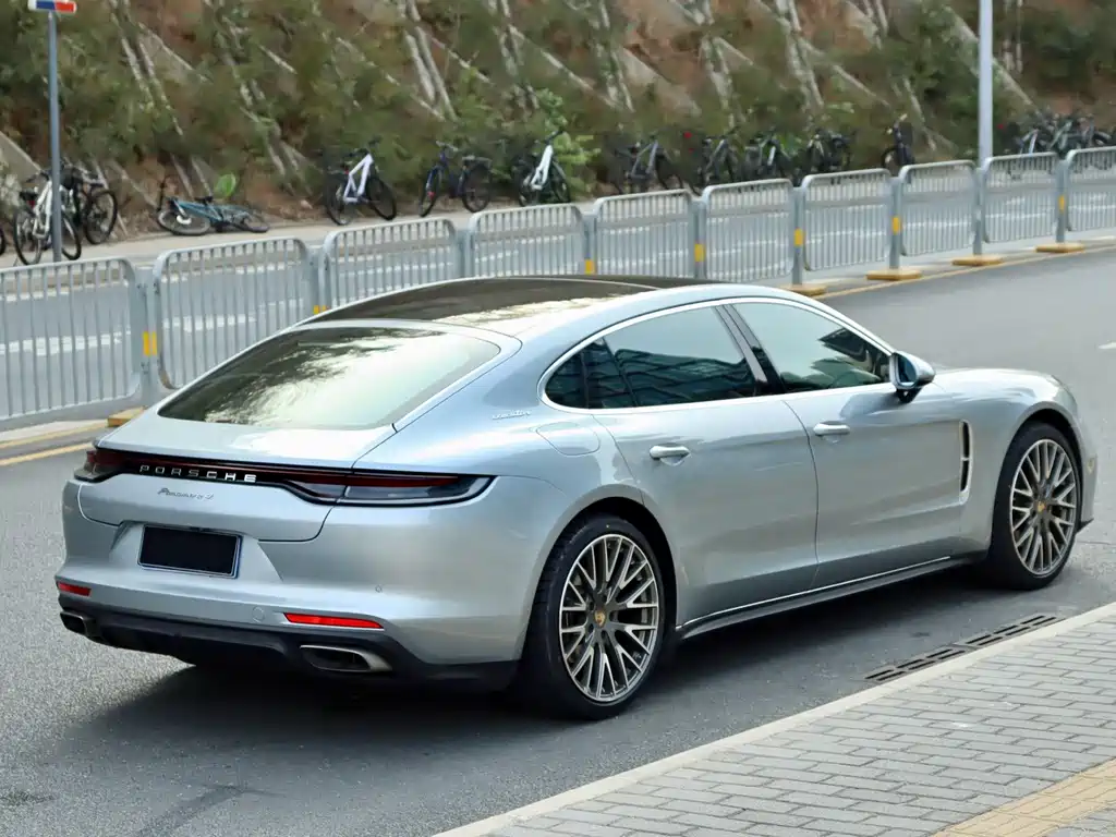 Porsche Panamera 2022 — фото 15