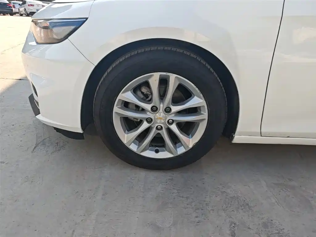 Chevrolet Malibu XL 2018 — фото 23