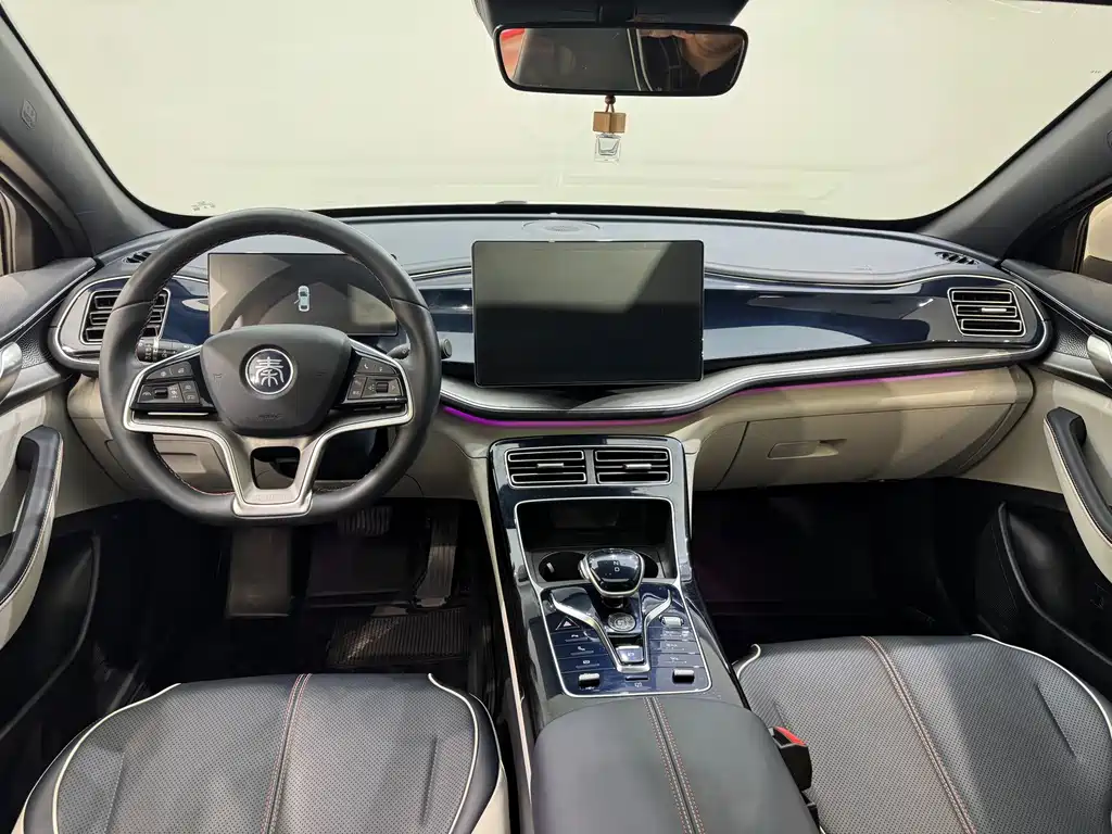 BYD Qin PLUS 2023 — фото 11