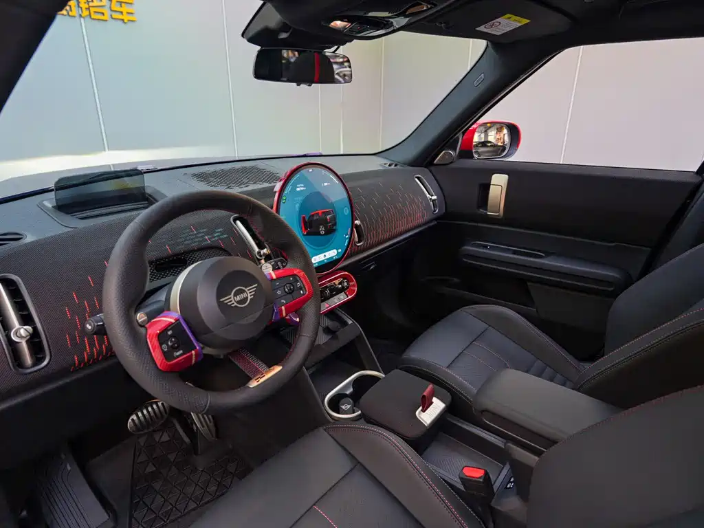 MINI JCW Countryman 2024 — фото 10