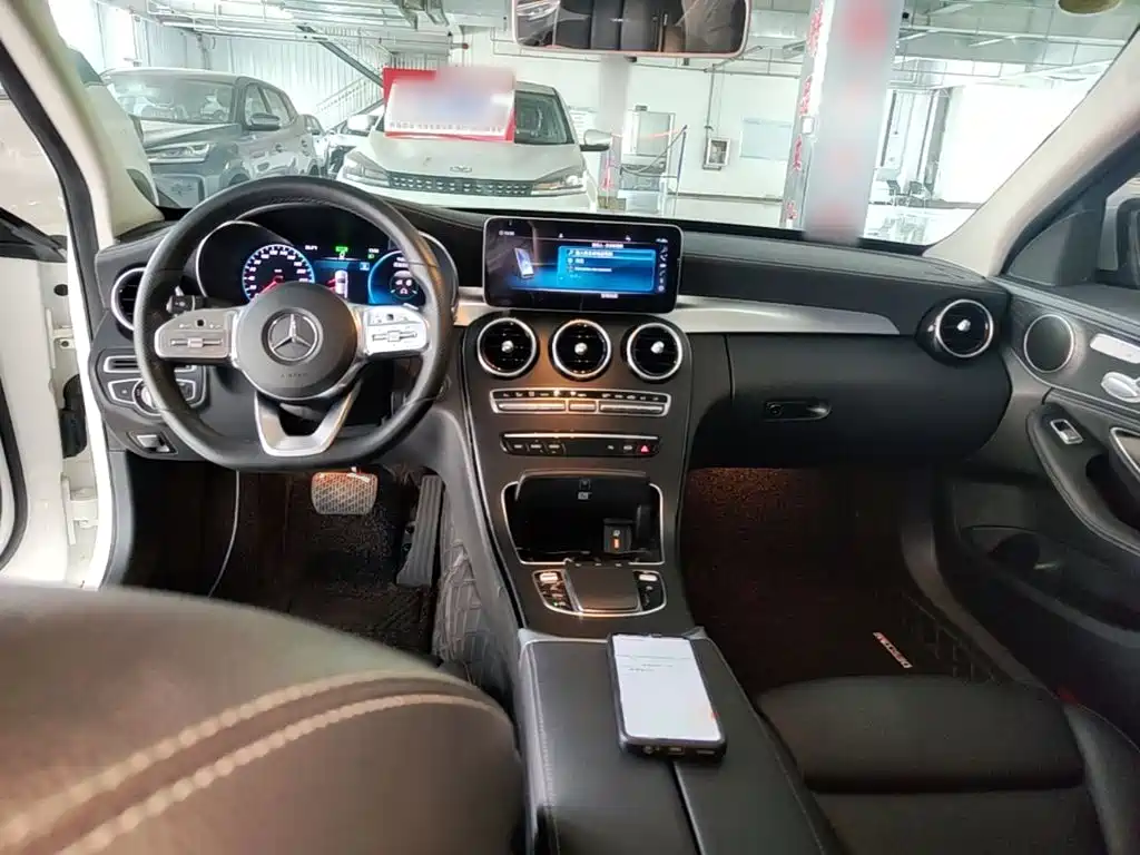 Mercedes-Benz C-Class 2019 — фото 10