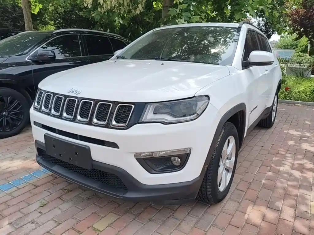 Jeep Compass 2017 — фото 2
