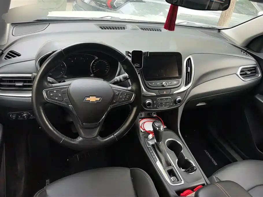 Chevrolet Equinox 2017 — фото 12