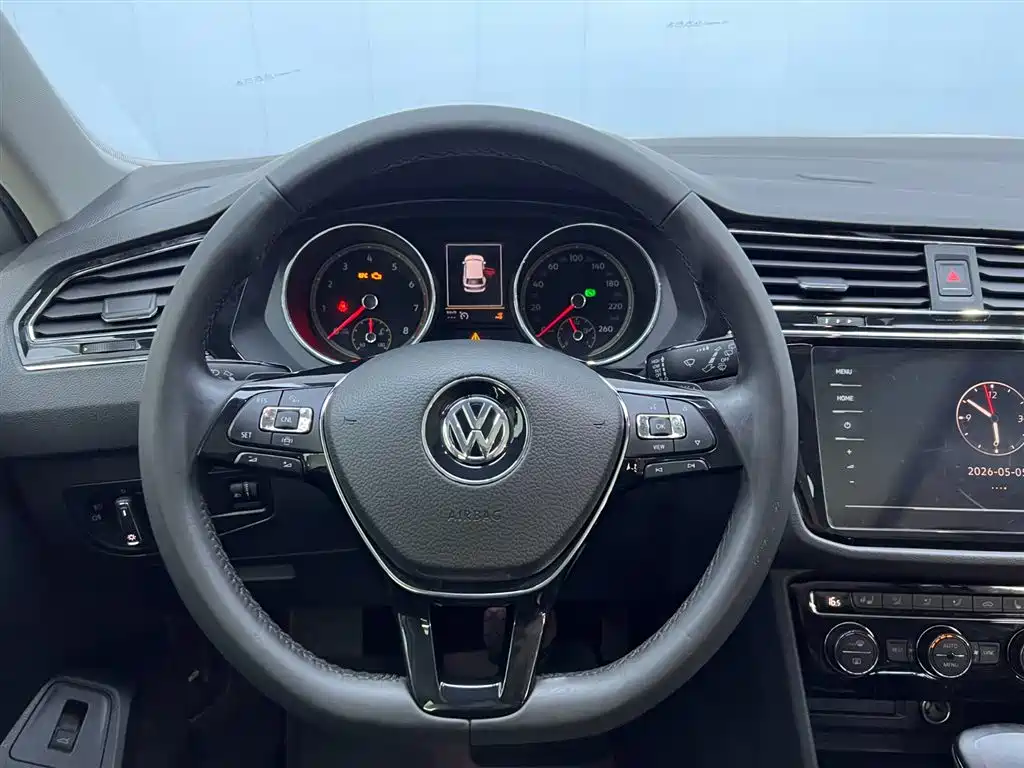 Volkswagen Tiguan L 2020 — фото 21