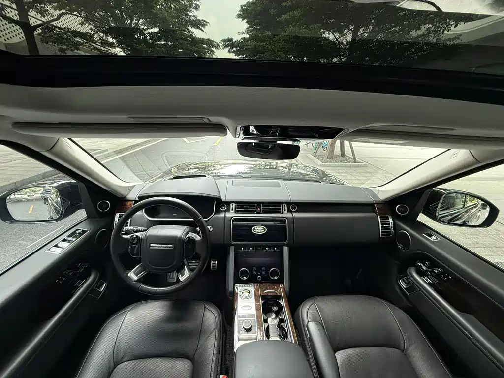 Land Rover Range Rover 2020 — фото 18
