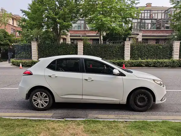 MG5 2012