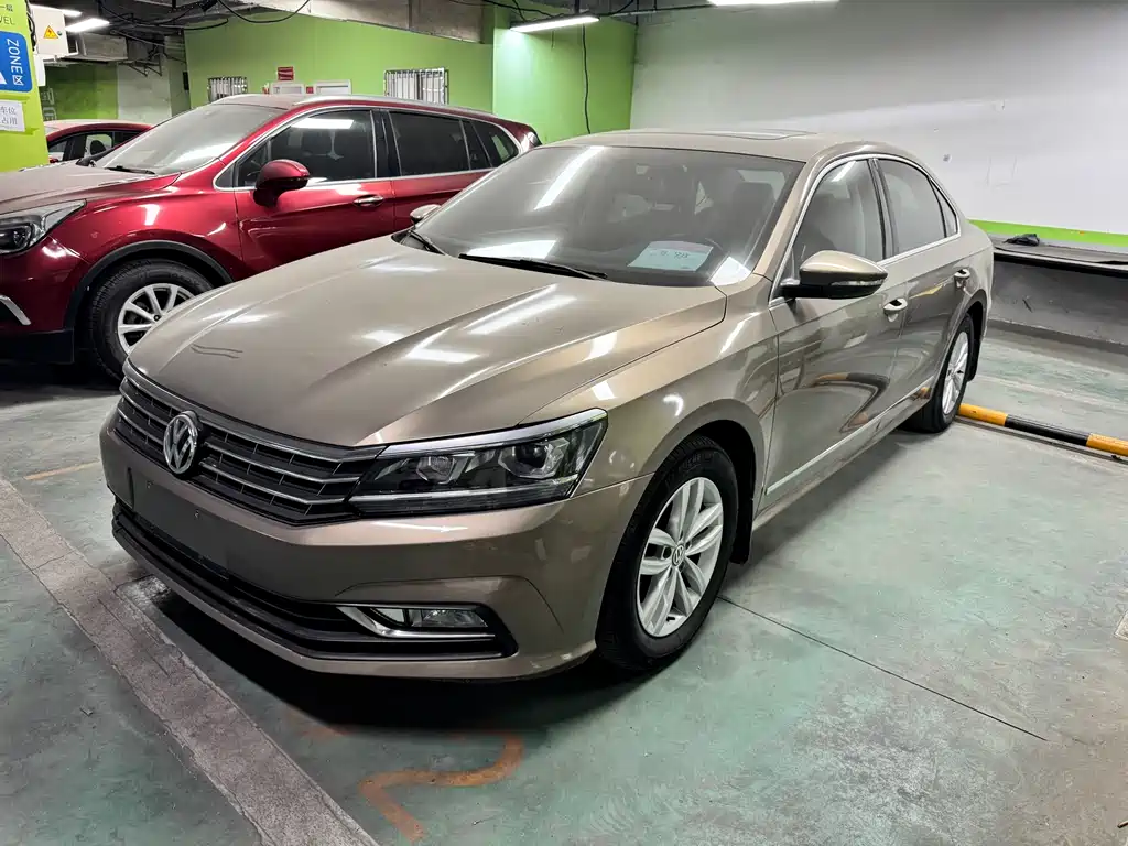 Volkswagen Passat 2017 — фото 1