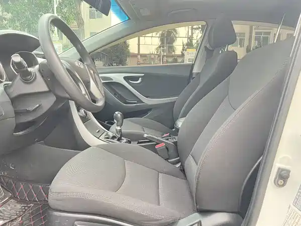 Hyundai Elantra Langdong 2015