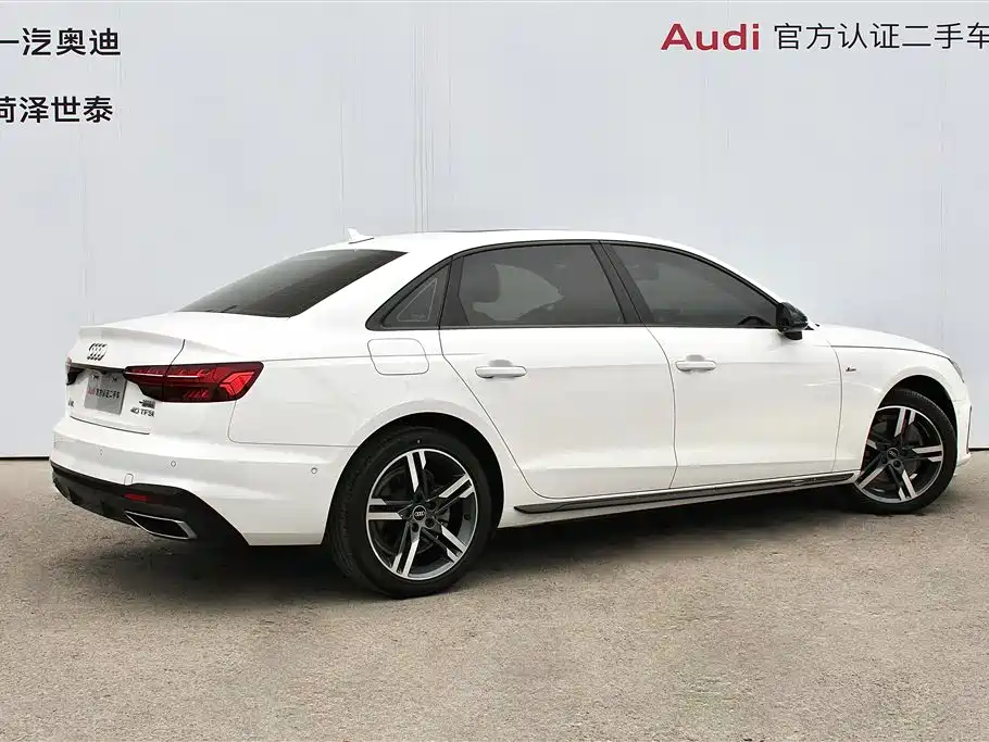 Audi A4L 2022 — фото 2