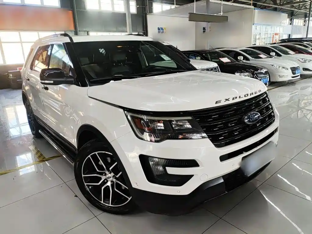 Ford Explorer 2016 — фото 4