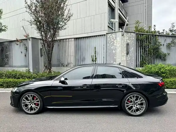 Audi S4 2023