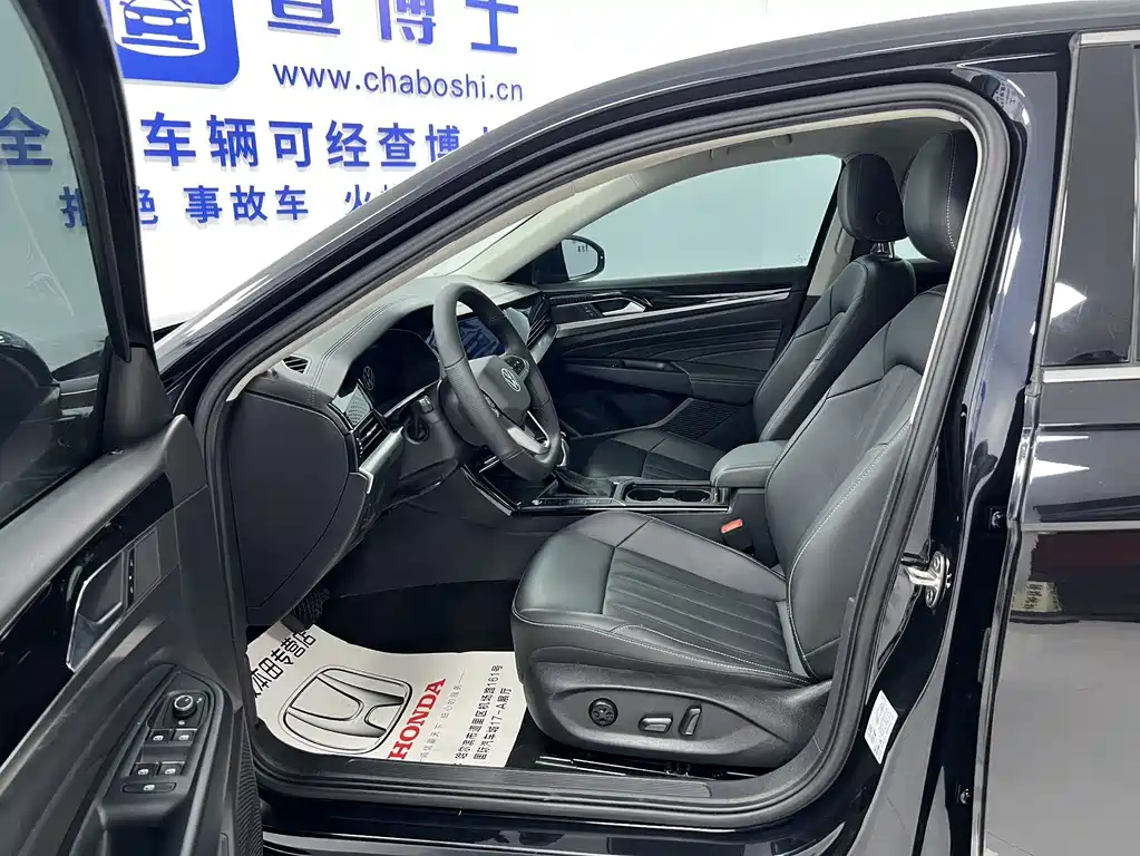 Volkswagen Passat 2023
