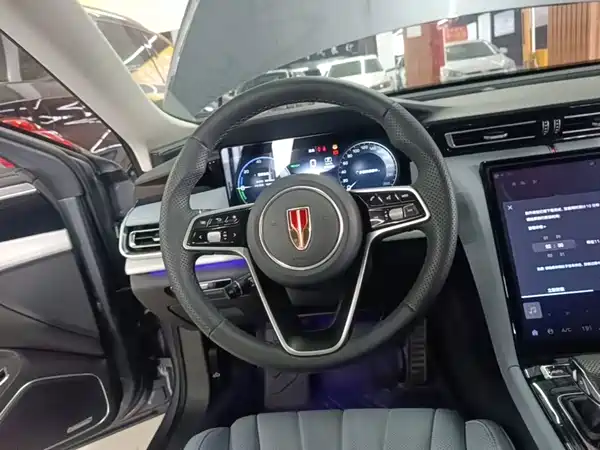 Hongqi H5 PHEV 2025